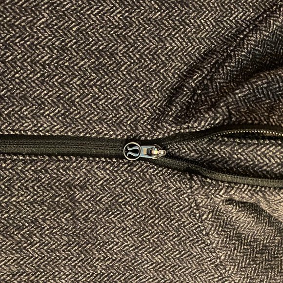 Lululemon Kanto Catch me 1/2 Zip Size 8 - Picture 4 of 7